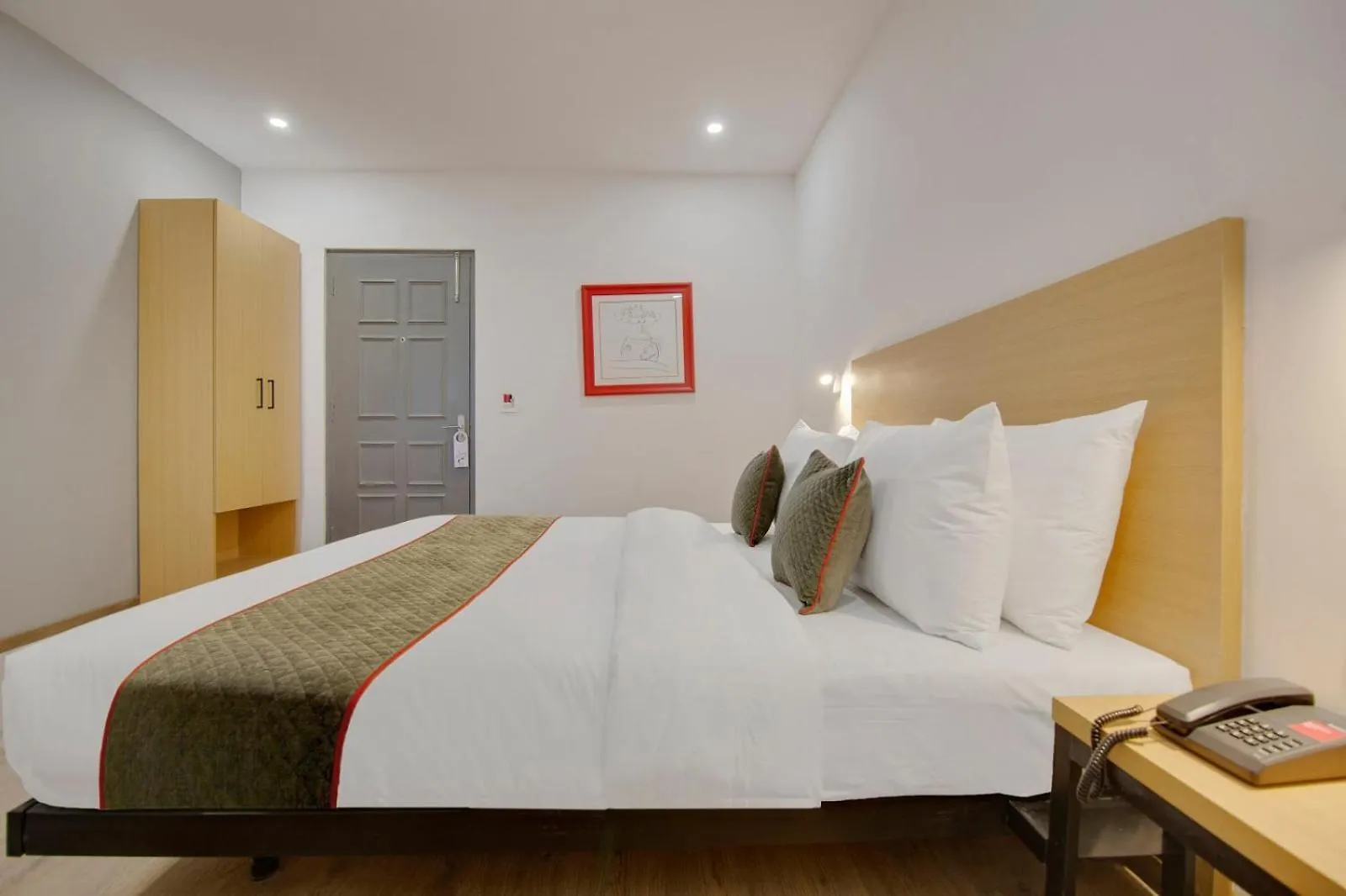 Hotel Sana New Delhi